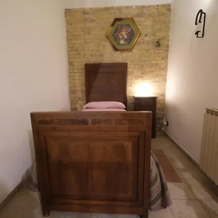 La Collinetta Farm stay *